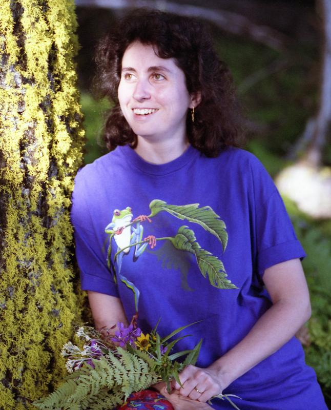 Carolyn in a frog T-shirt