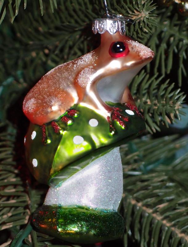 frog Christmas-tree ornament