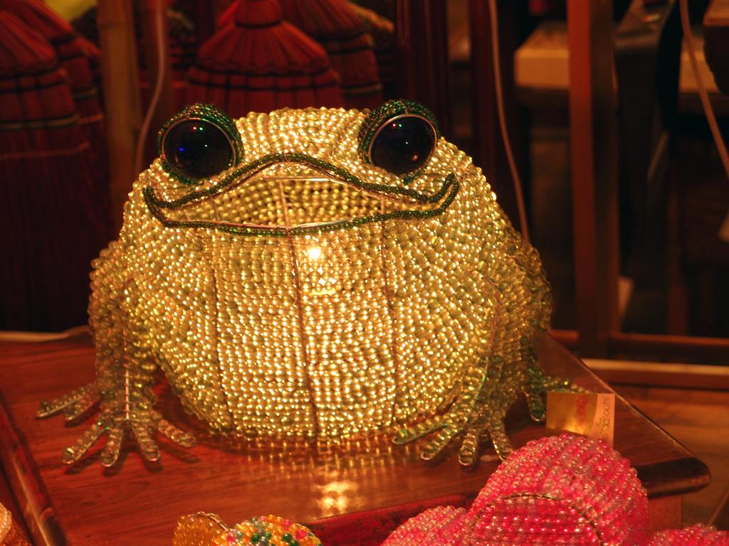 glass-bead frog