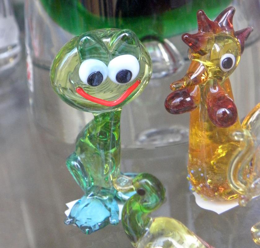 happy glass frog