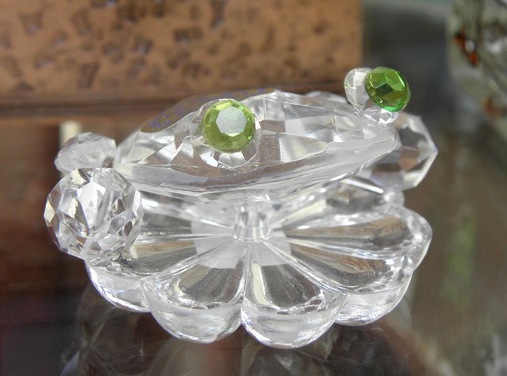 crystal glass frog