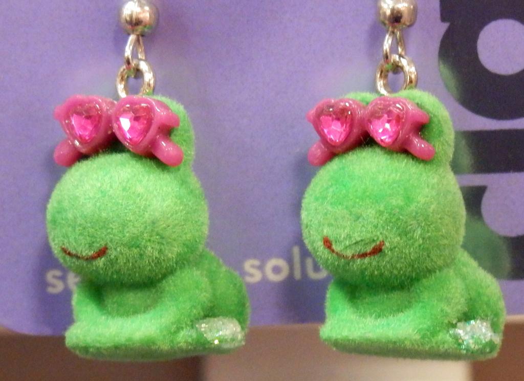 froggy earrings