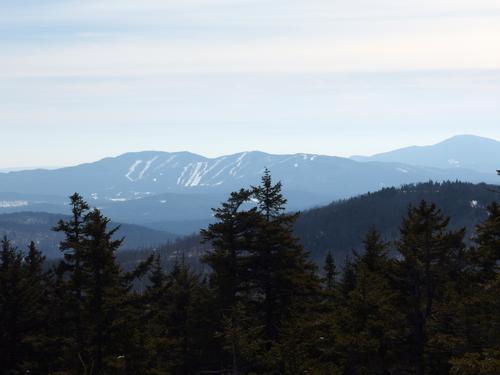 view of Ragged and Kearsarge mountains from Crane Mountain in New Hampshire