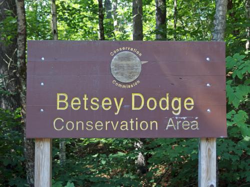 entrance sign to Betsey Dodge Conservation Area in southern New Hampshire