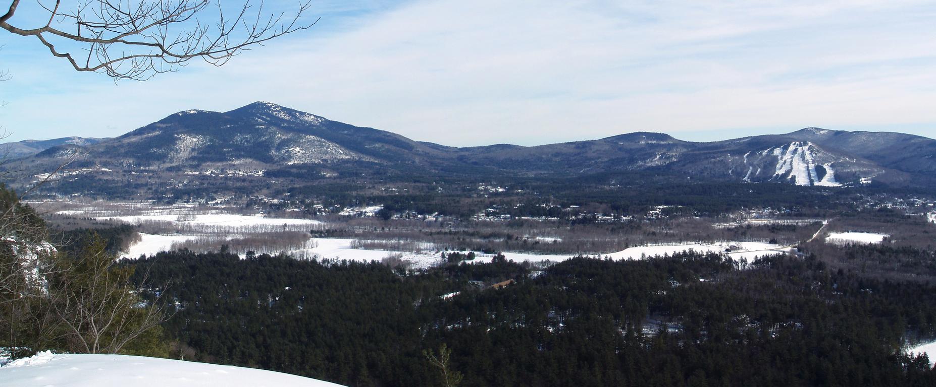 winter view from White Horse Ledge in New Hampshire
