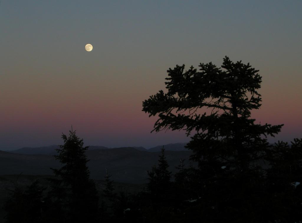 moonrise as seen from Mount Cube in New Hampshire