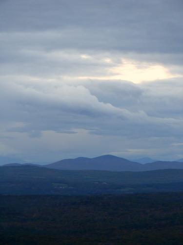 cloudy view from the summit of Fort Mountain in New Hampshire
