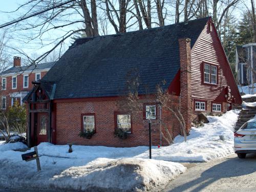 historic house at Francestown in New Hampshire