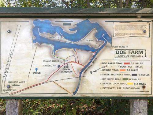 trailhead map at Doe Farm in southeastern New Hampshire