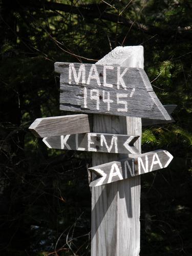 trail signpost on top of Mount Mack in New Hampshire