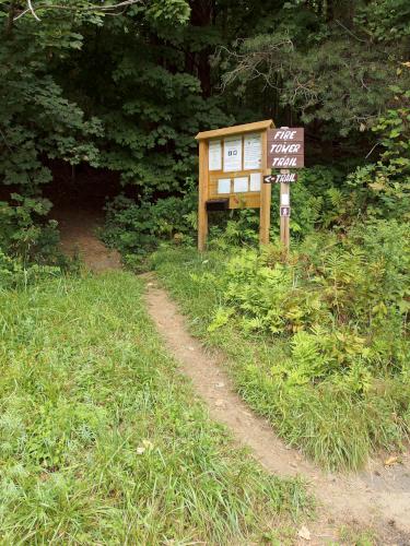 trail start at Massaemett Mountain in western Massachusetts