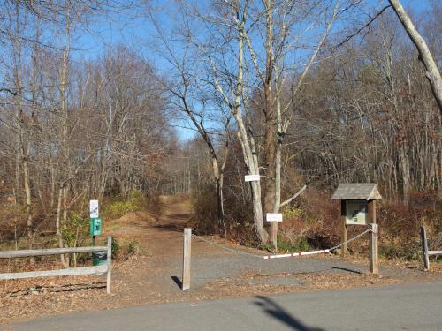 trail entrance from the parking lot to Mount Orient in central Massachusetts