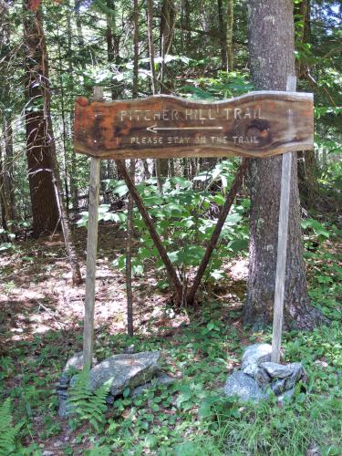 trail sign at Pitcher Hill in 375 New Hampshire