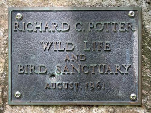 Potter plaque near Porcupine Hill near Holden MA