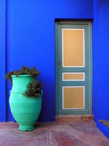 deep-color doorway in Morocco
