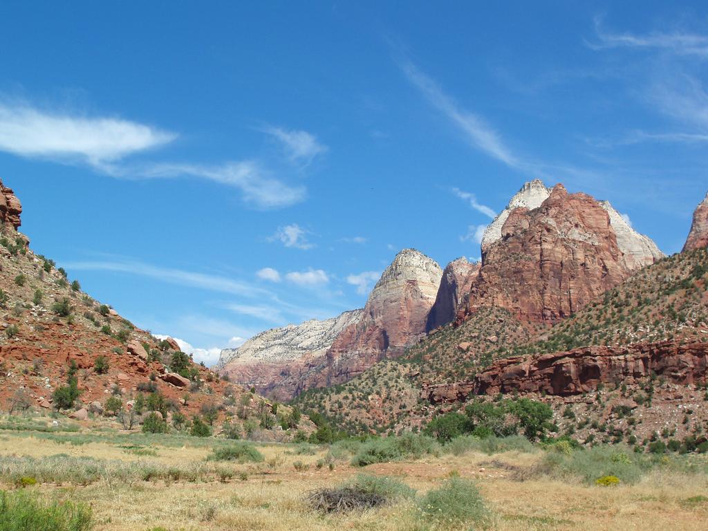 sunny-day view at Zion National Park in Utah