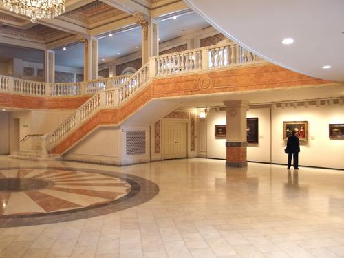 first-floor lobby/gallery at the National Museum of Women in the Arts in Washington DC