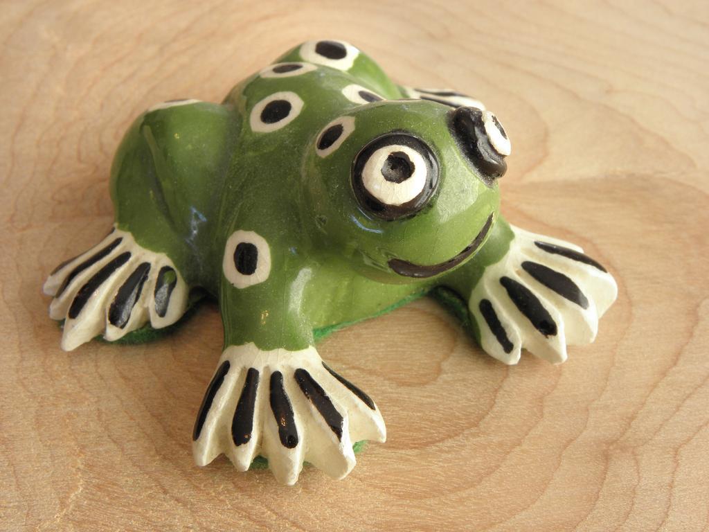ceramic frog