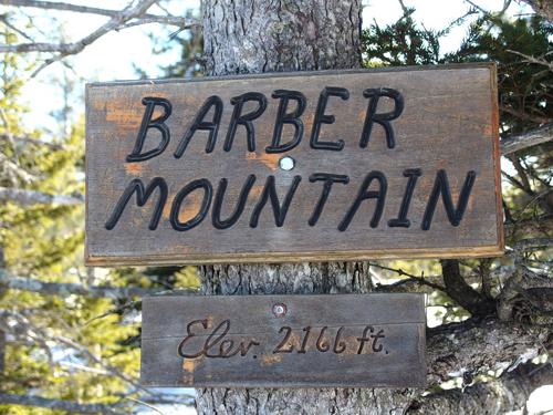 summit sign on Barber Mountain in New Hampshire